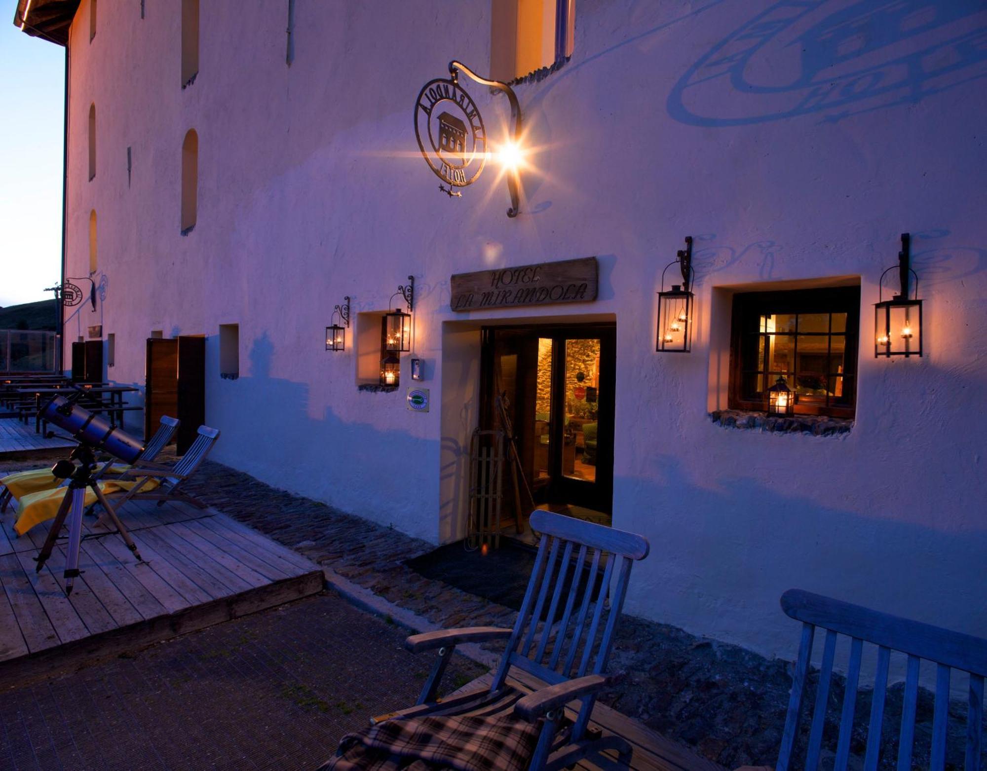 Hotel Dimora Storica La Mirandola Passo del Tonale Exterior foto